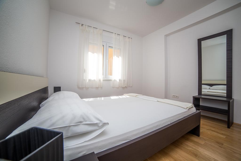 Green Olive Apartments Makarska Exterior foto
